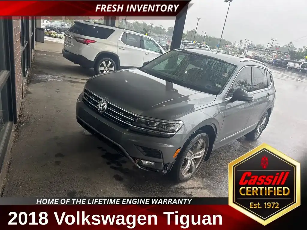 2018 Volkswagen Tiguan 2.0T SEL Premium 4Motion's photo