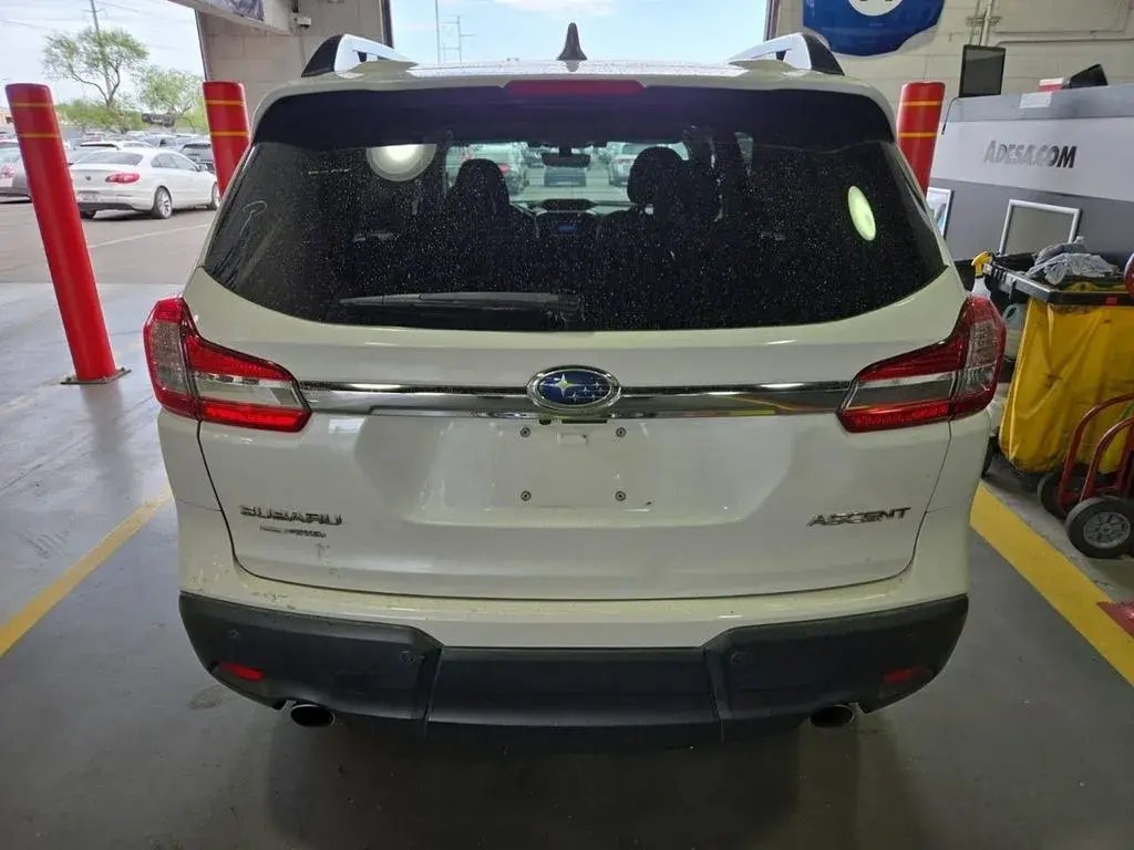 2019 Subaru Ascent Premium 7 Passenger photo 4