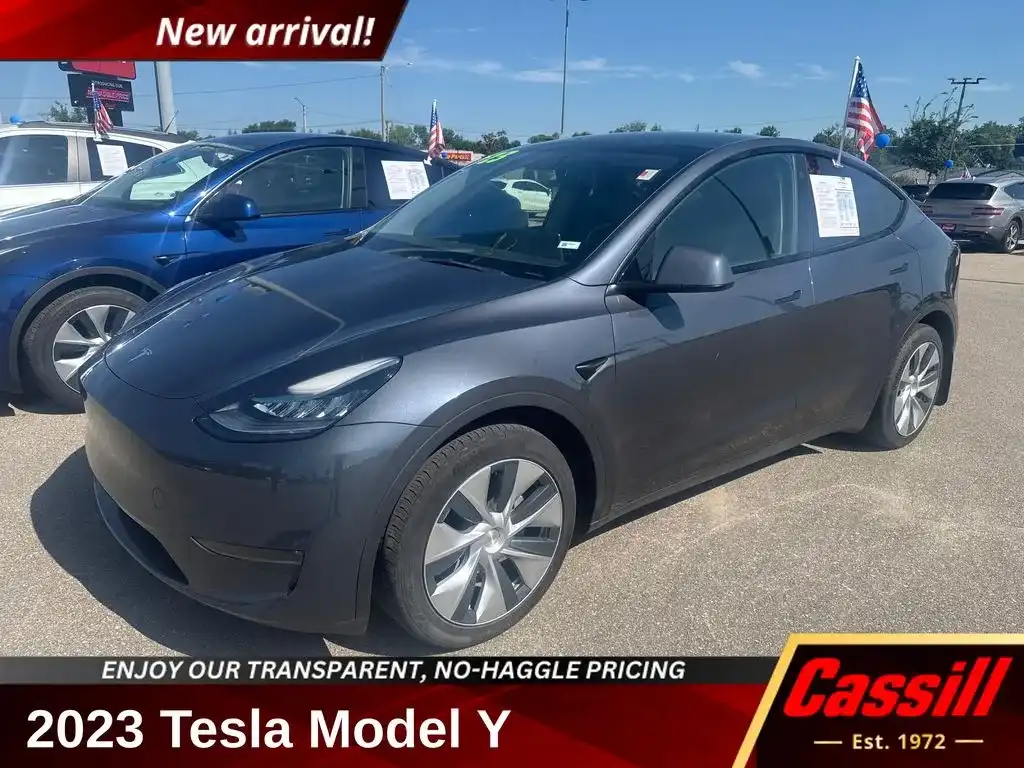 2023 Tesla Model Y Long Range Dual Motor All-Wheel Drive's photo