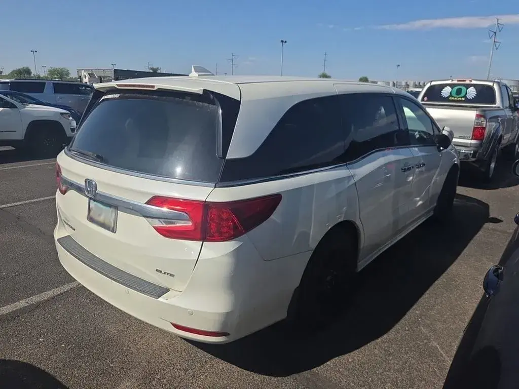 2019 Honda Odyssey Elite photo 4
