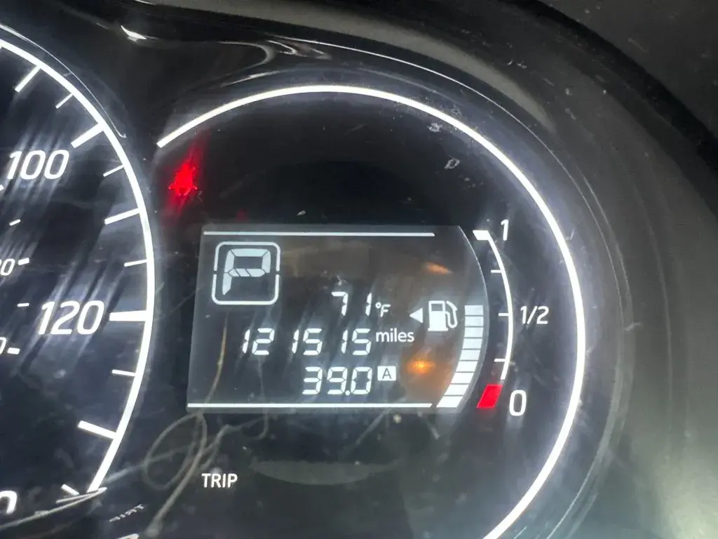2016 Nissan Versa Note 1.6 SV CVT photo 4