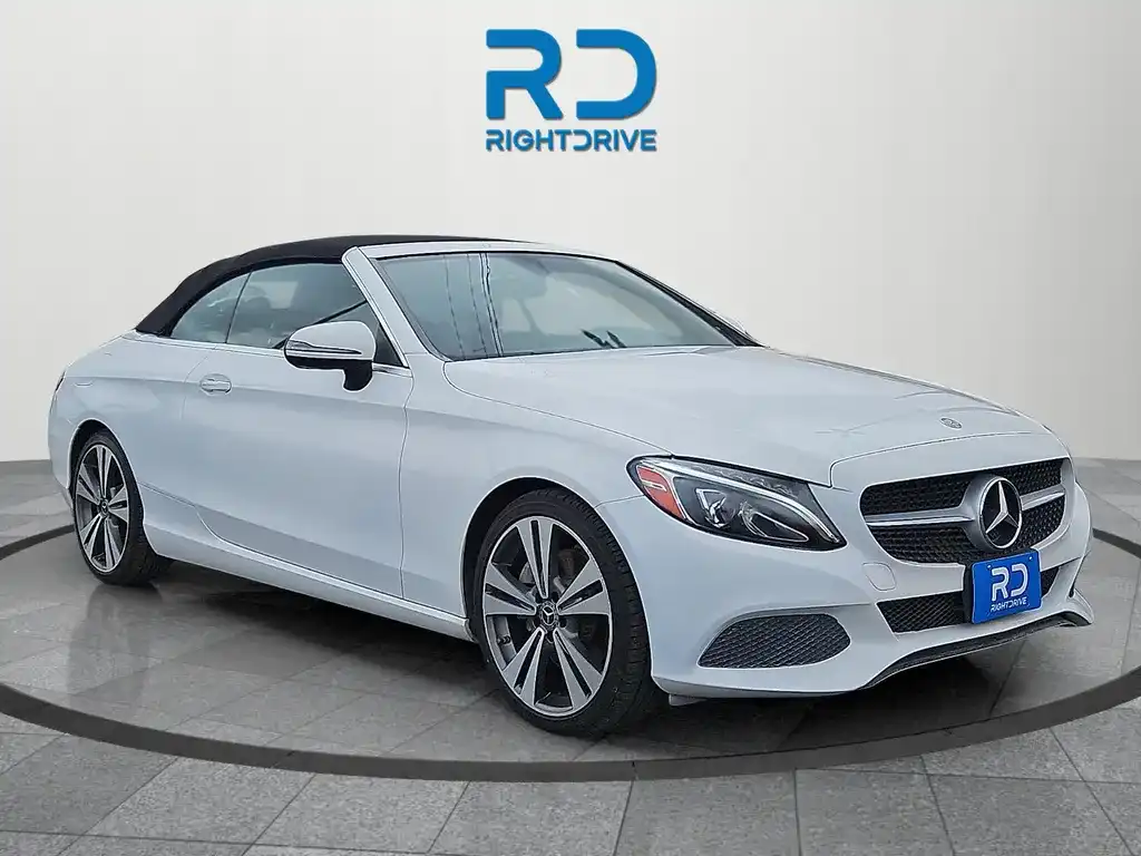 2017 Mercedes-Benz C-Class C300's photo