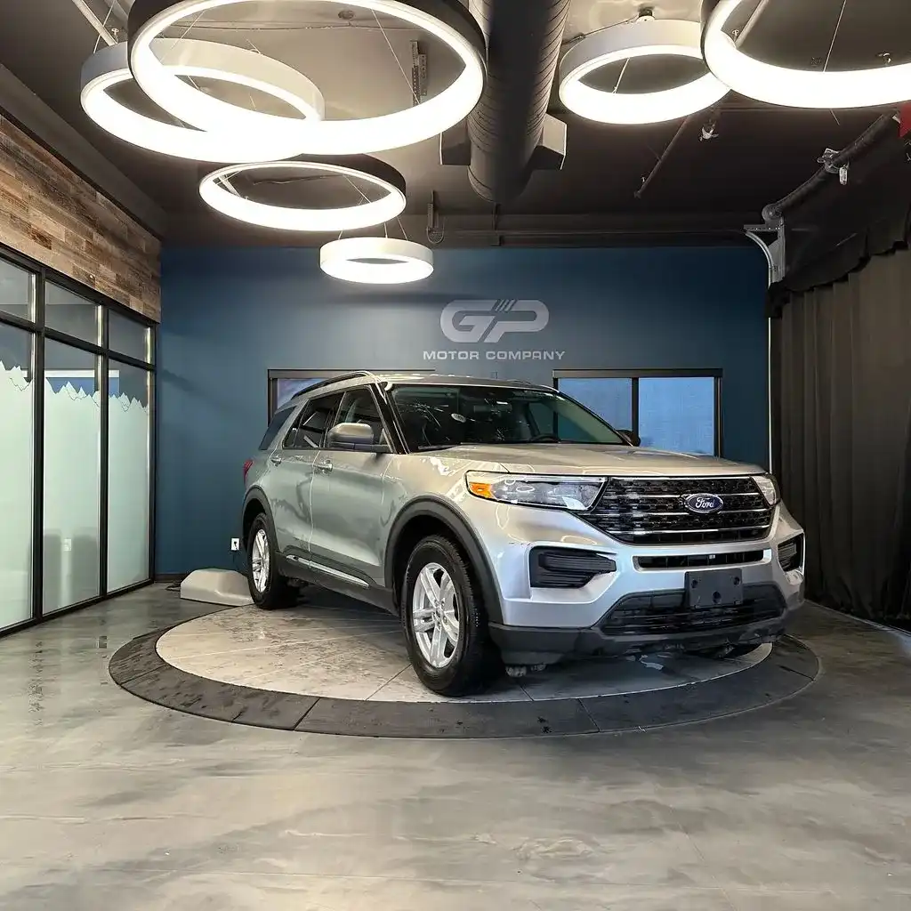 2021 Ford Explorer XLT 4WD's photo