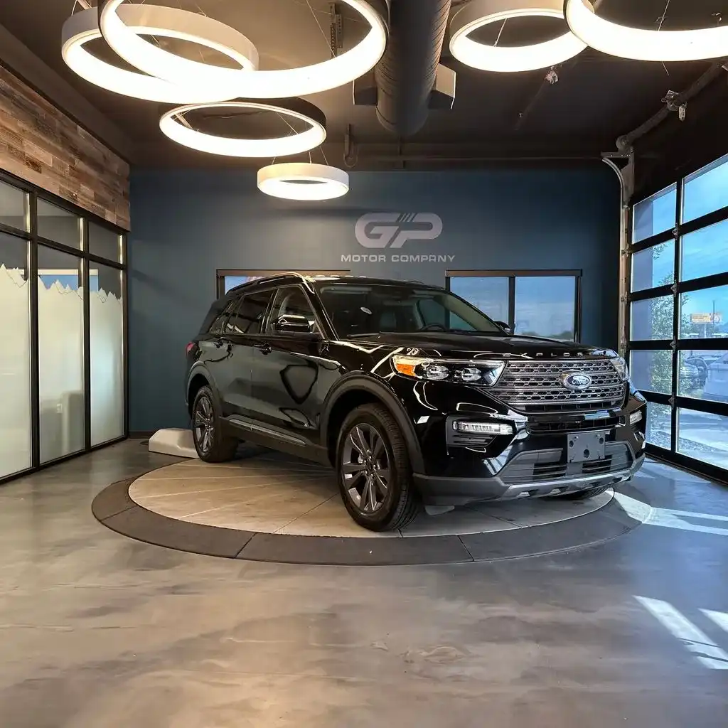 2024 Ford Explorer XLT 4WD's photo