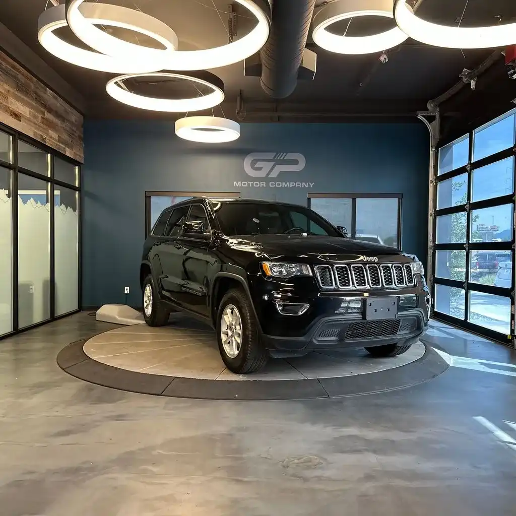 2019 Jeep Grand Cherokee Laredo E 4WD's photo