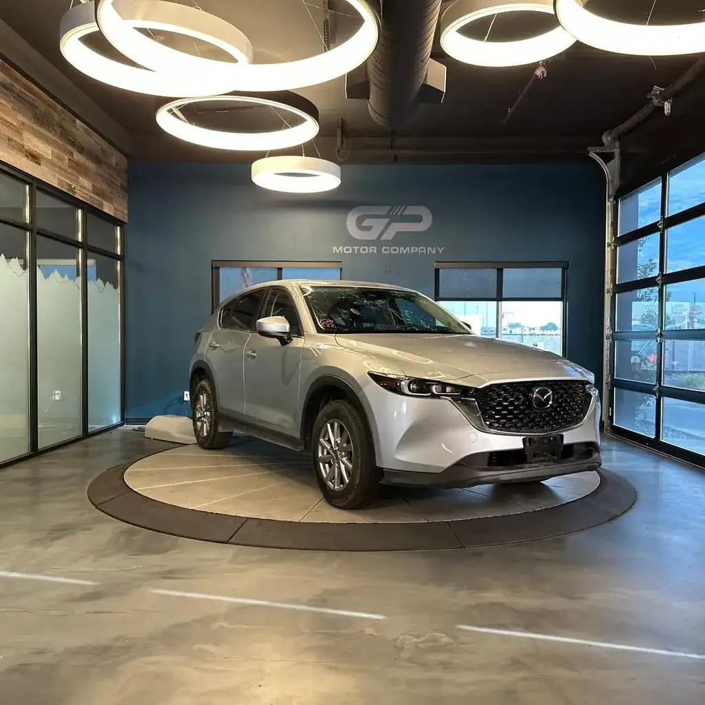 2023 Mazda CX-5 S Preferred package Auto AWD's photo