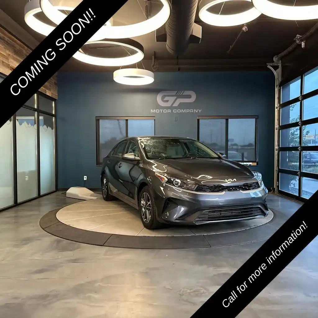 2023 Kia Forte LXS AT's photo