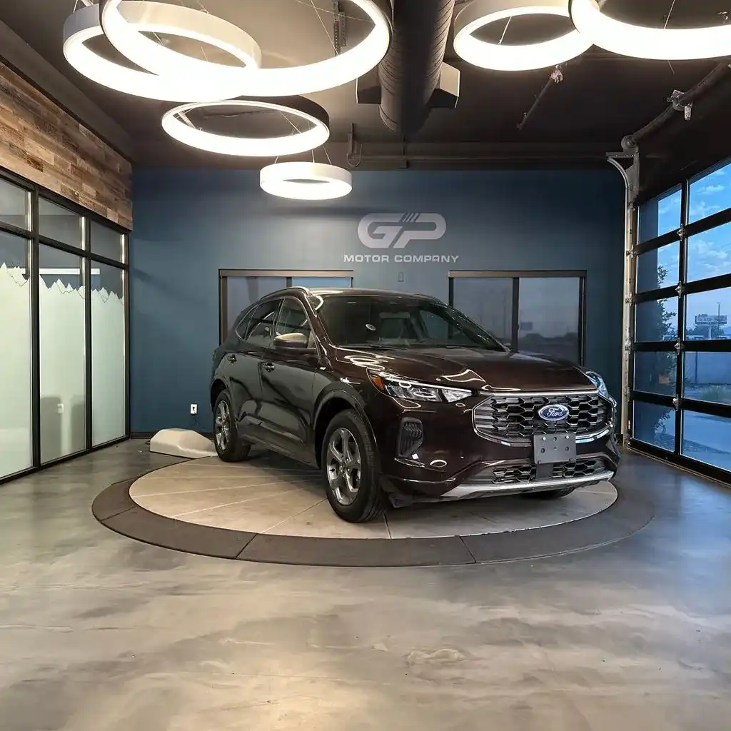2023 Ford Escape ST-Line AWD's photo