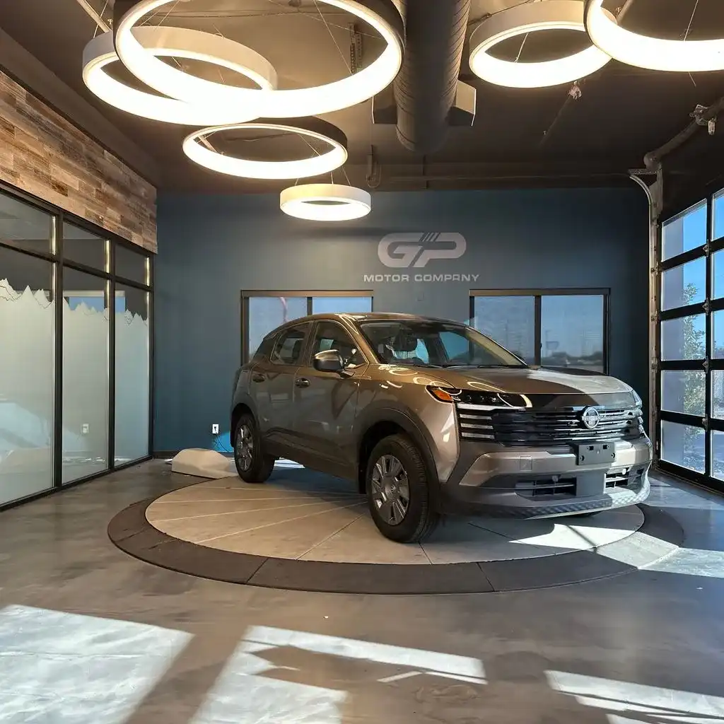 2025 Nissan Kicks 2.0 S's photo
