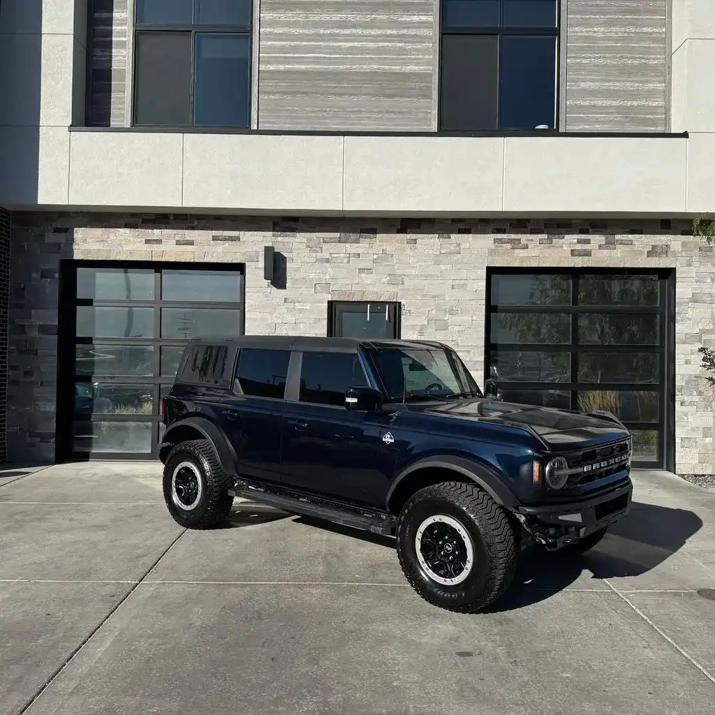 2021 Ford Bronco Outer Banks 4WD Advanced's photo