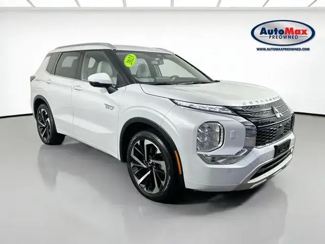 2023 Mitsubishi Outlander Plug-in Hybrid SEL S-AWC photo 1