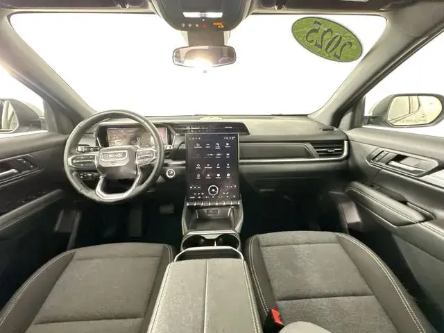 2025 GMC Terrain Elevation AWD photo 3