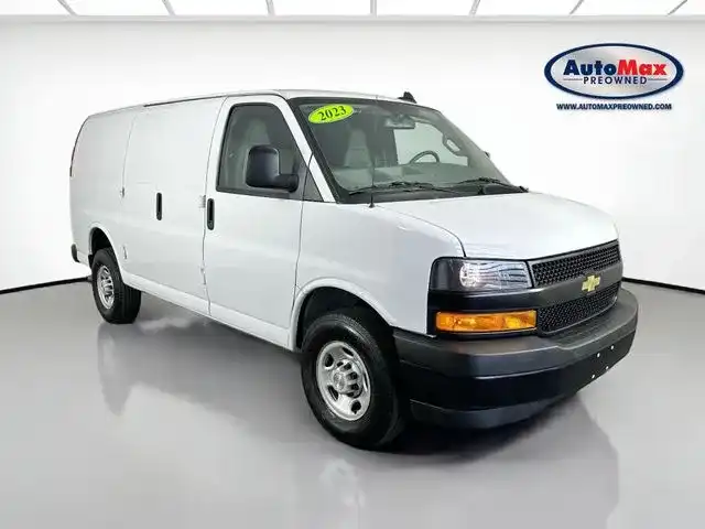 2023 Chevrolet Express Work Van HD 2500's photo