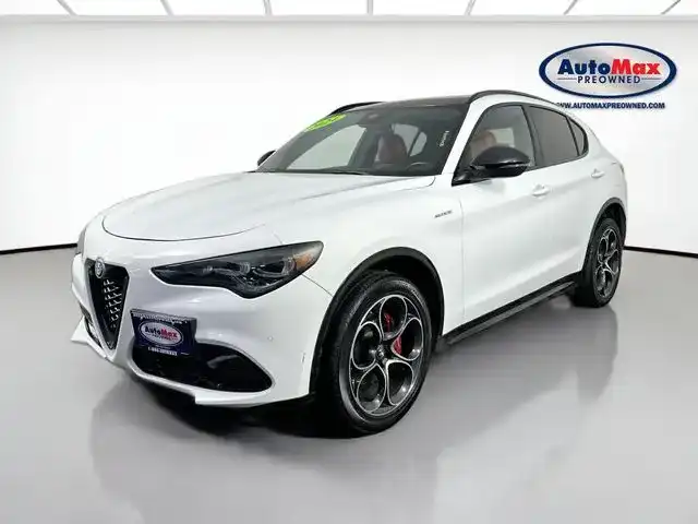 2024 Alfa Romeo Stelvio Veloce AWD's photo