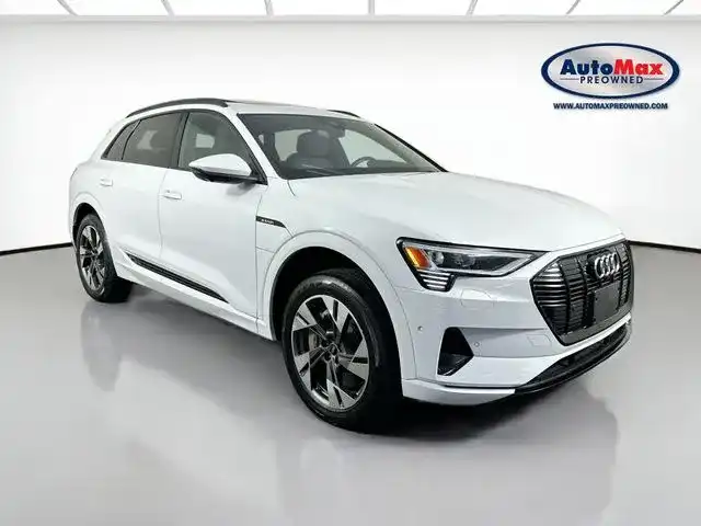 2022 Audi e-tron 95 kWh Premium quattro's photo