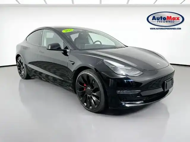 2023 Tesla Model 3 Performance's photo