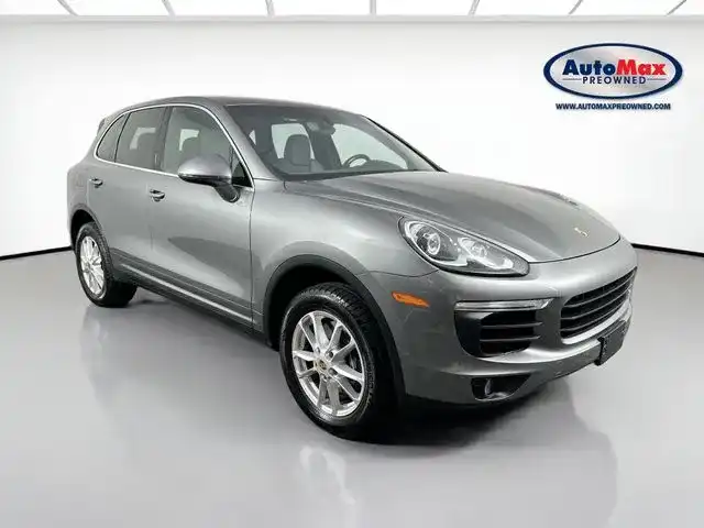 2016 Porsche Cayenne Tiptronic's photo