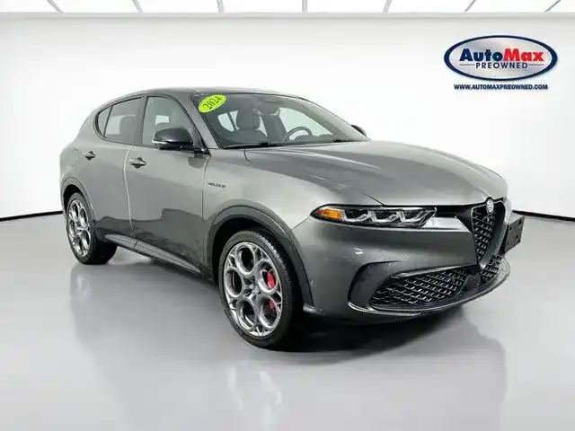 2024 Alfa Romeo Tonale Veloce's photo