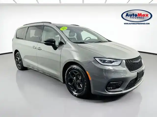 2025 Chrysler Pacifica Hybrid PHEV Premium S-Appearance Select's photo