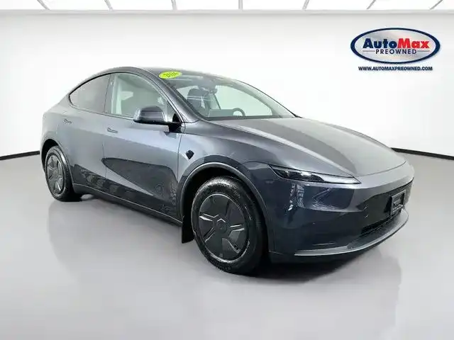 2026 Tesla Model Y Standard AWD's photo