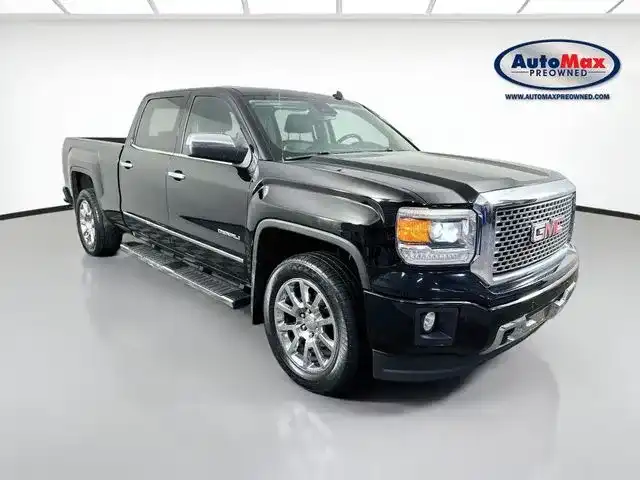 2014 GMC Sierra 4WD Crew Cab Short Box's photo