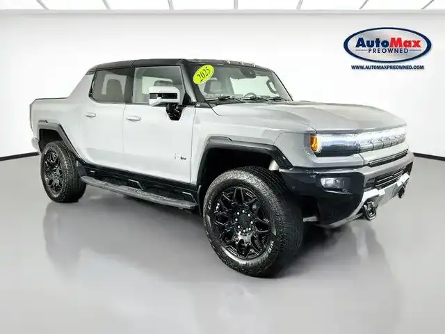 2025 GMC Hummer EV 2X's photo