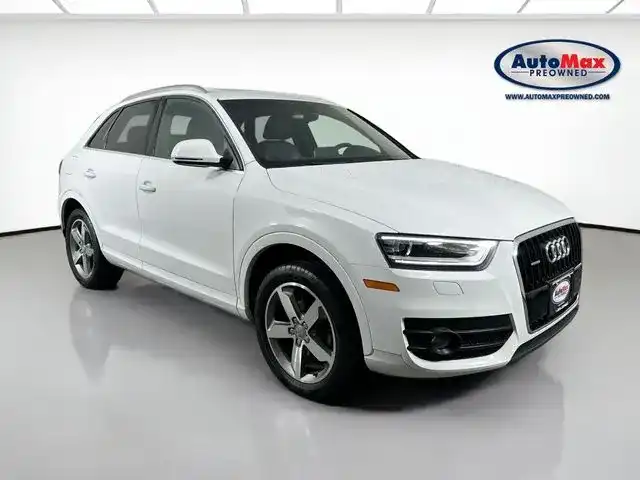 2015 Audi Q3 2.0T quattro tiptronic Premium Plus's photo