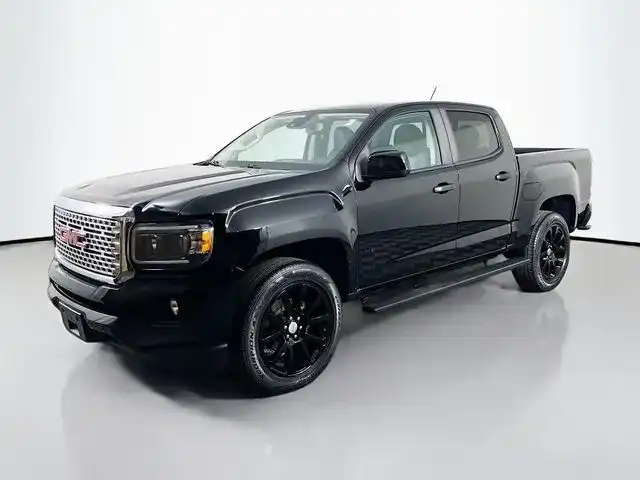 2017 GMC Canyon 4WD Denali Crew Cab Short Box's photo