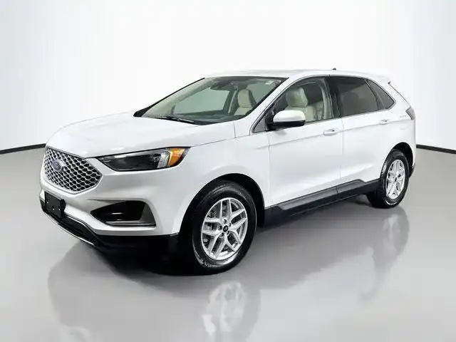 2023 Ford Edge SEL AWD's photo