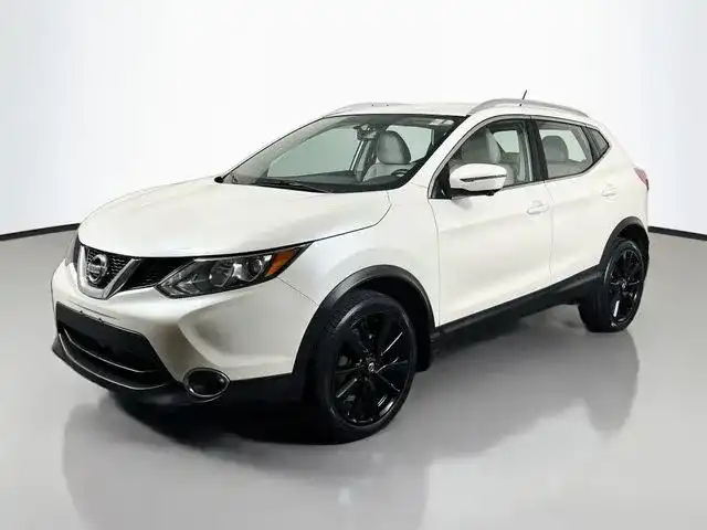 2017 Nissan Rogue Sport SL AWD's photo