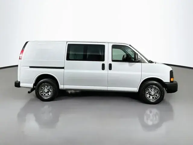 2014 Chevrolet Express Work Van 1500 photo 5