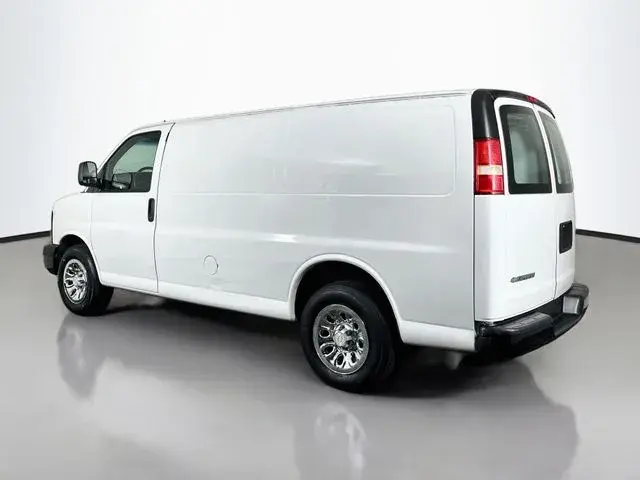 2014 Chevrolet Express Work Van 1500 photo 3