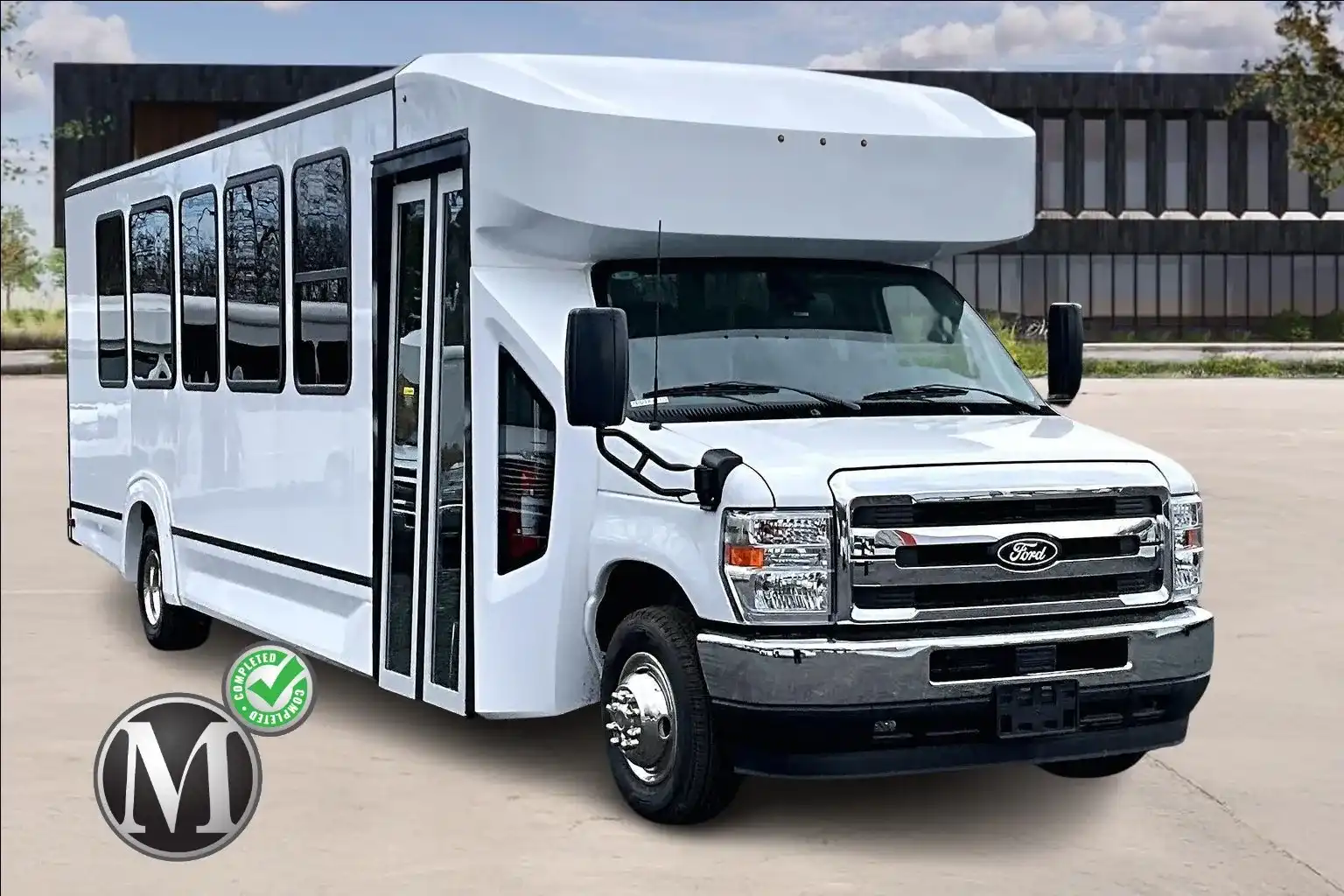 2026 Ford E-Series DRW E-450 Super Duty 158 in WB's photo