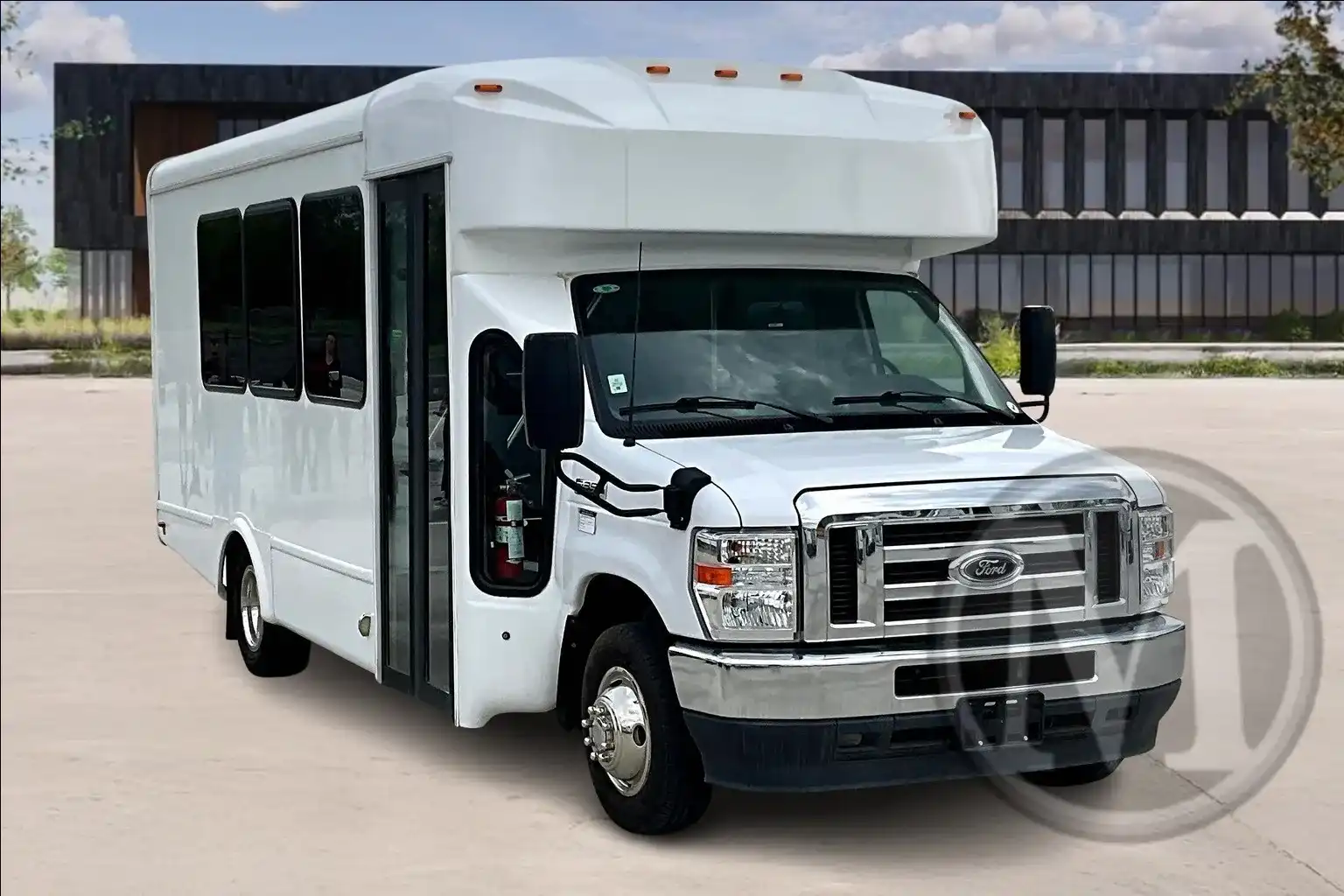 2023 Ford E-Series SRW E-350 Super Duty 138 in WB's photo