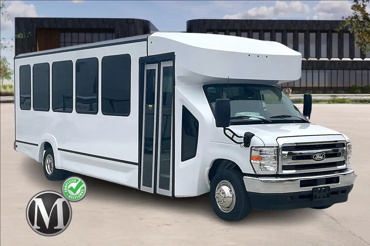 2026 Ford E-Series DRW E-450 Super Duty 158 in WB's photo