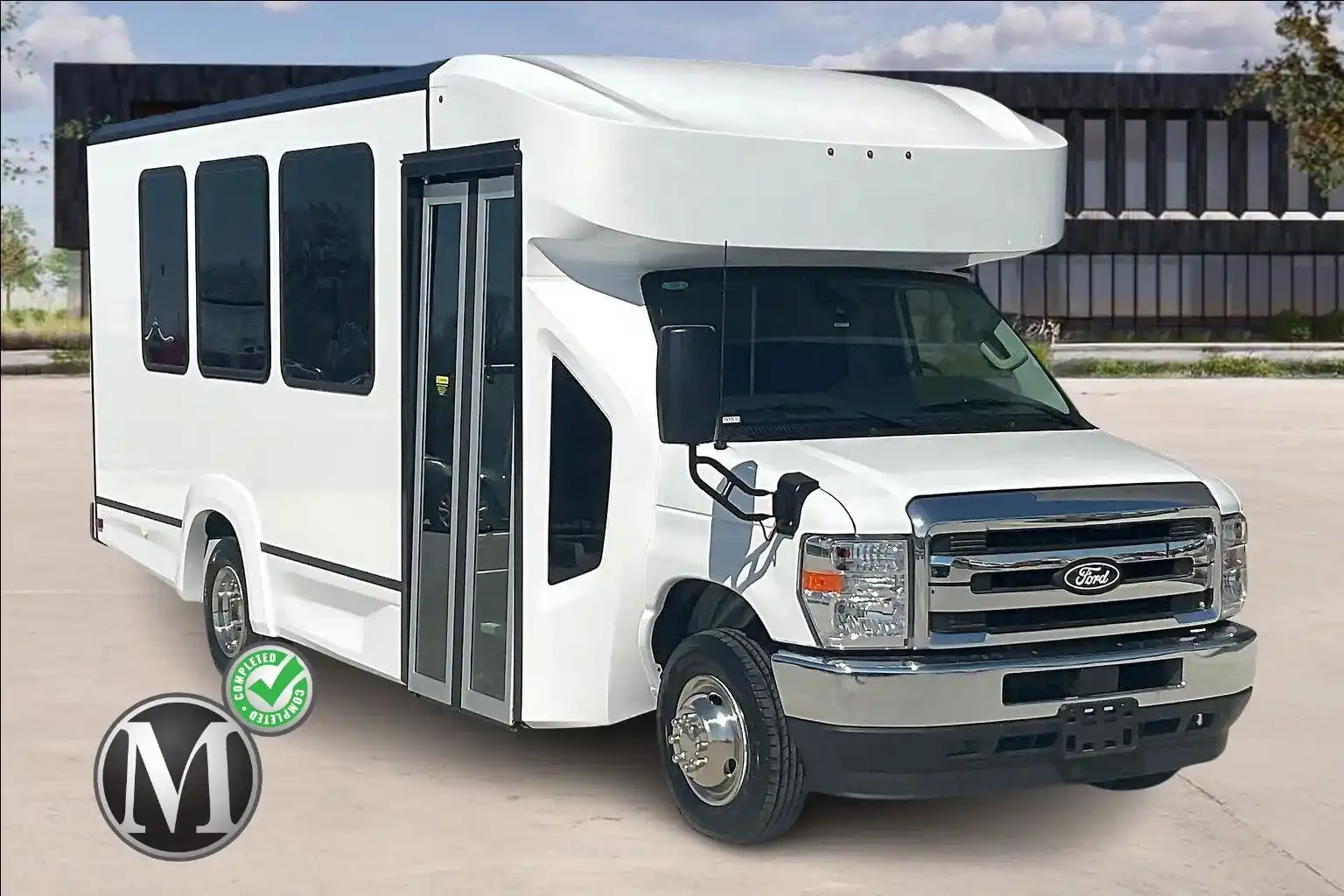 2026 Ford E-Series DRW E-450 Super Duty 158 in WB's photo