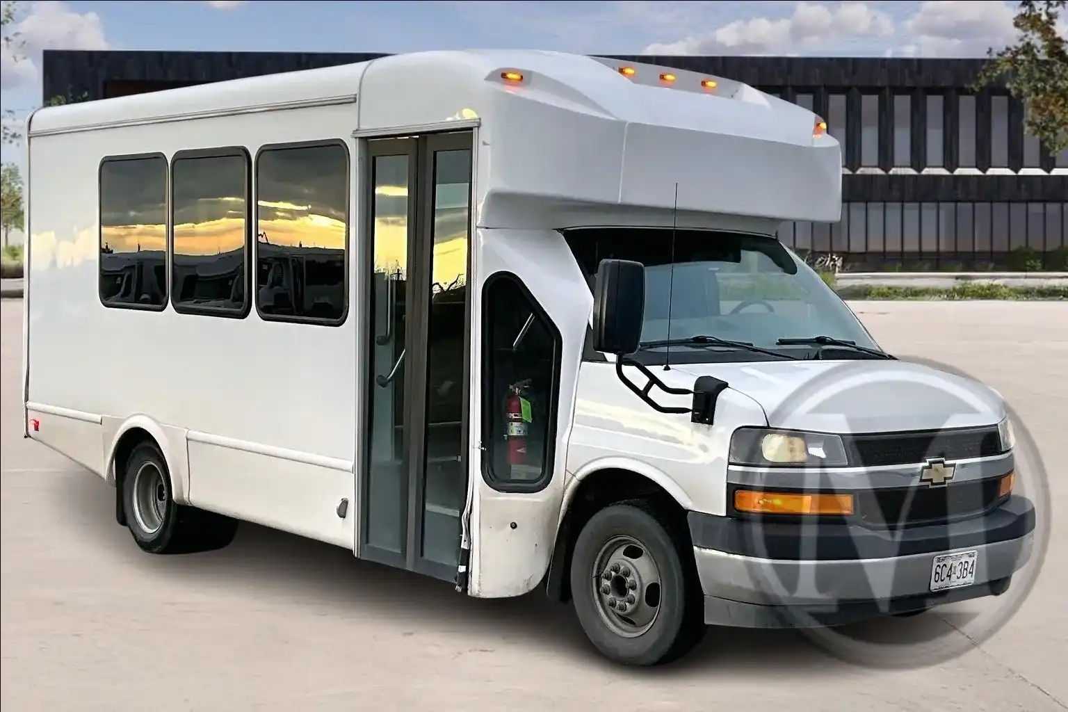 2022 Chevrolet Express 3500 159 WB's photo