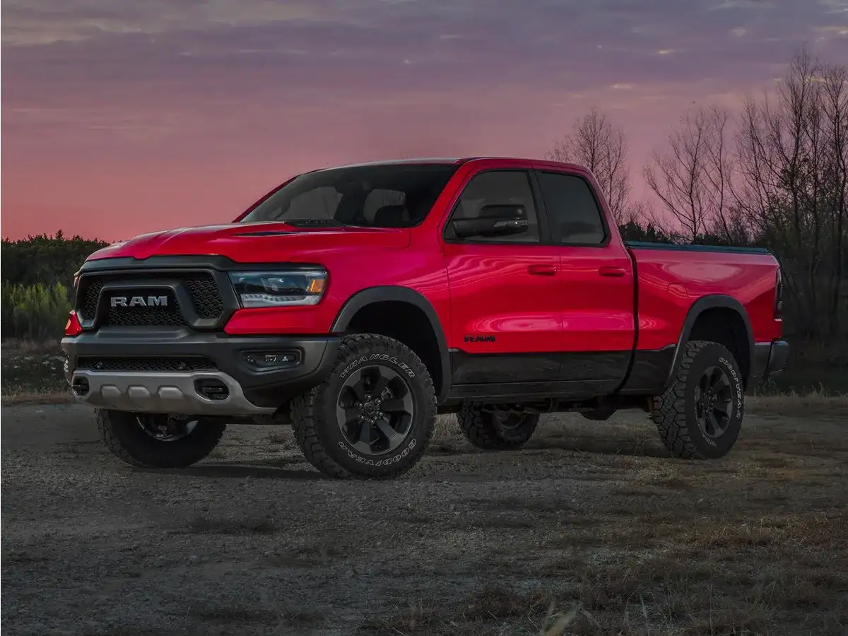 2020 RAM 1500 Big Horn/Lone Star 4x4 Crew Cab 5'7's photo