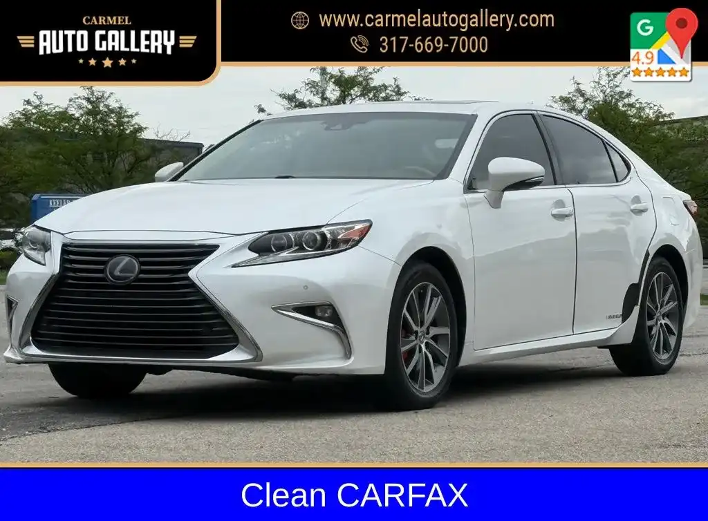 2017 Lexus ES 350 300h's photo