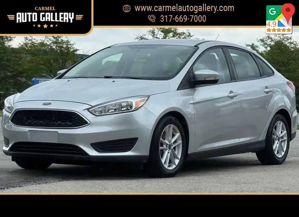 2016 Ford Focus Sedan SE's photo
