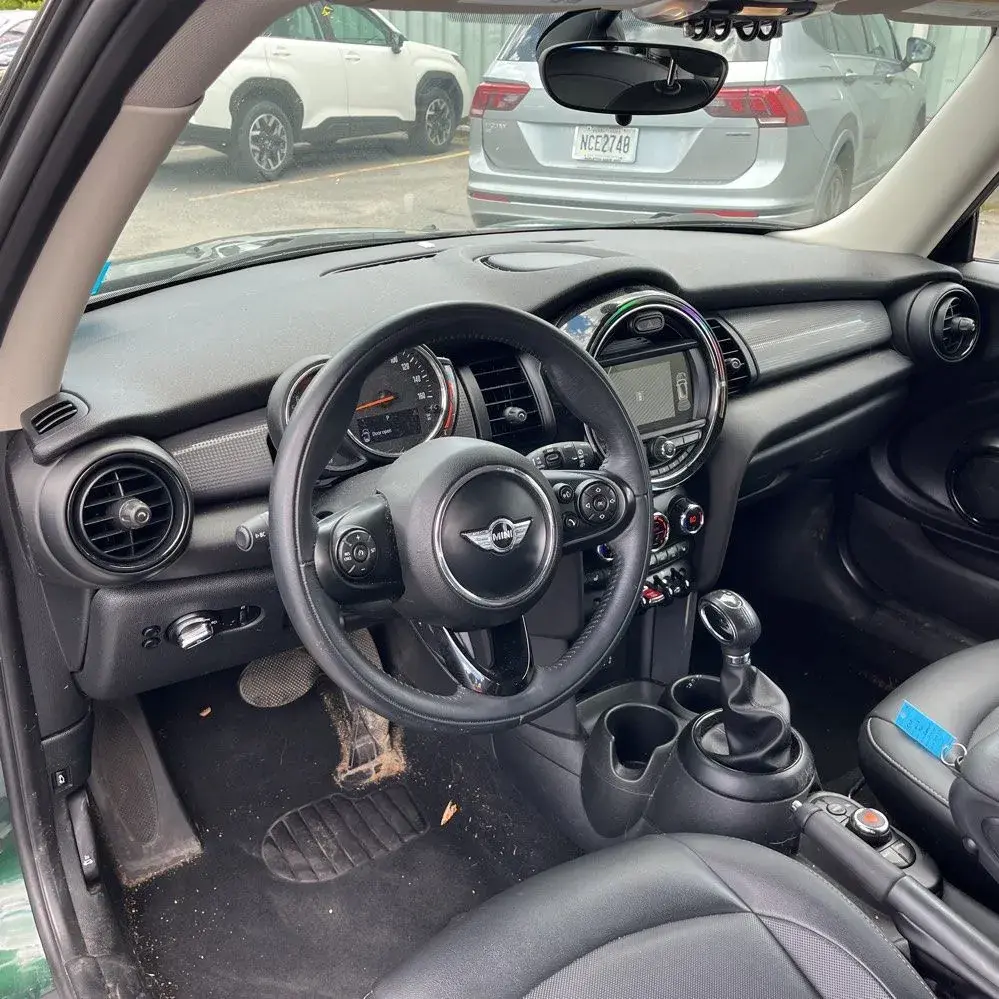 2018 MINI Cooper Base photo 4