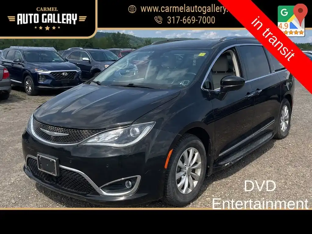 2018 Chrysler Pacifica Touring L Plus's photo
