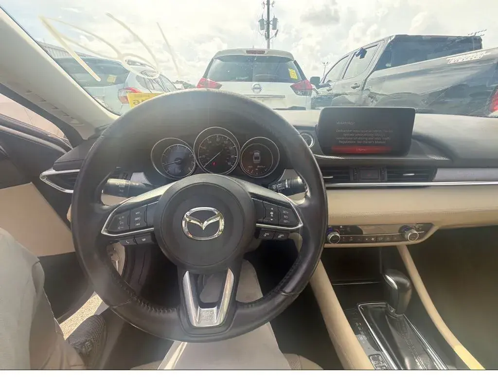 2019 Mazda EZ-6 Touring Auto photo 4