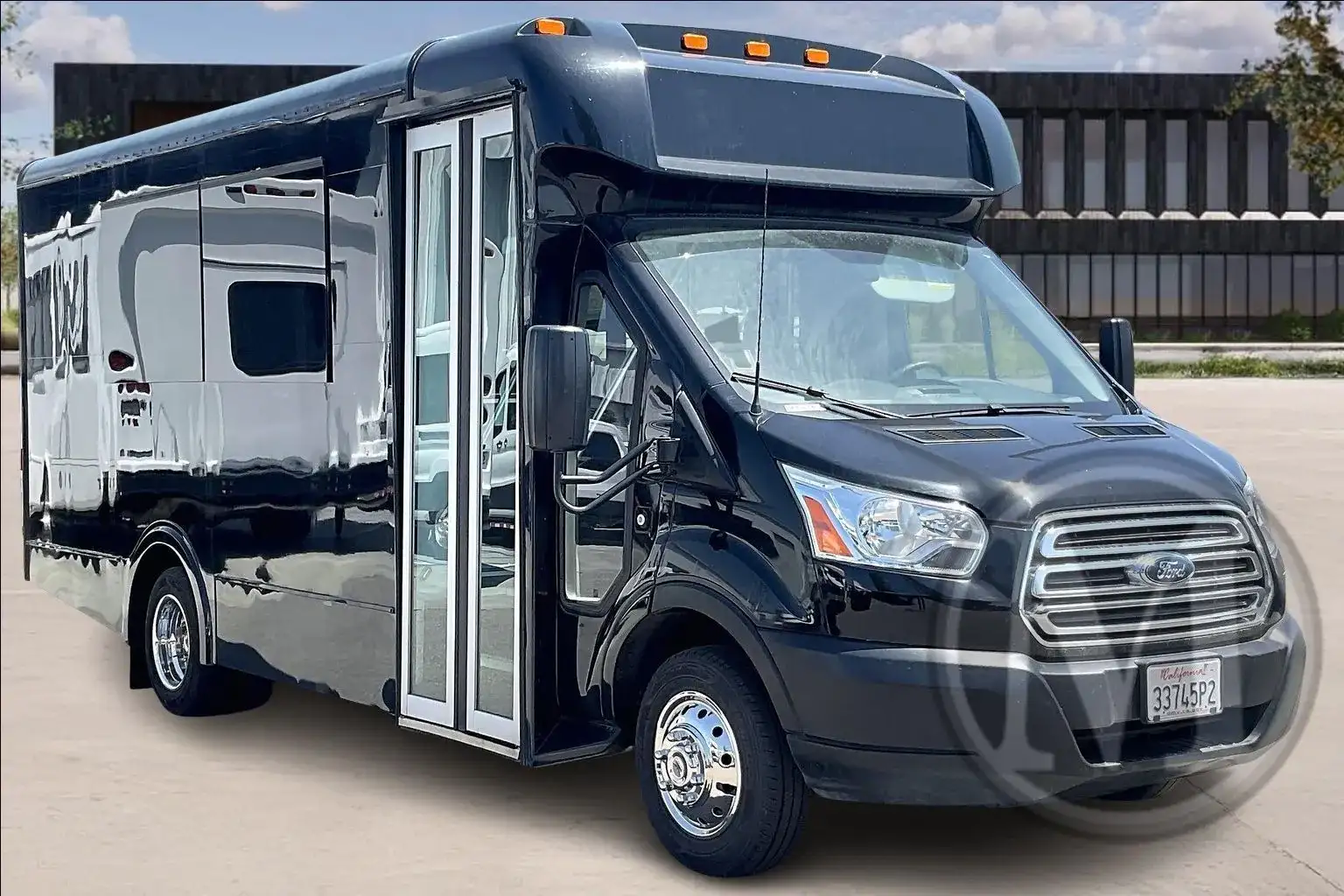 2017 Ford Transit T350 Cutaway HD DRW 156 WB 10,360#'s photo