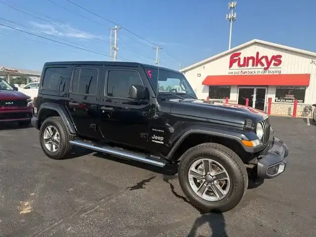2018 Jeep Wrangler Sahara's photo