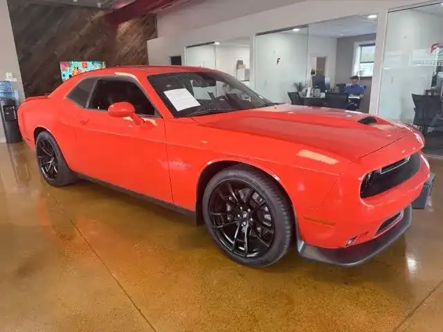 2020 Dodge Challenger R/T's photo