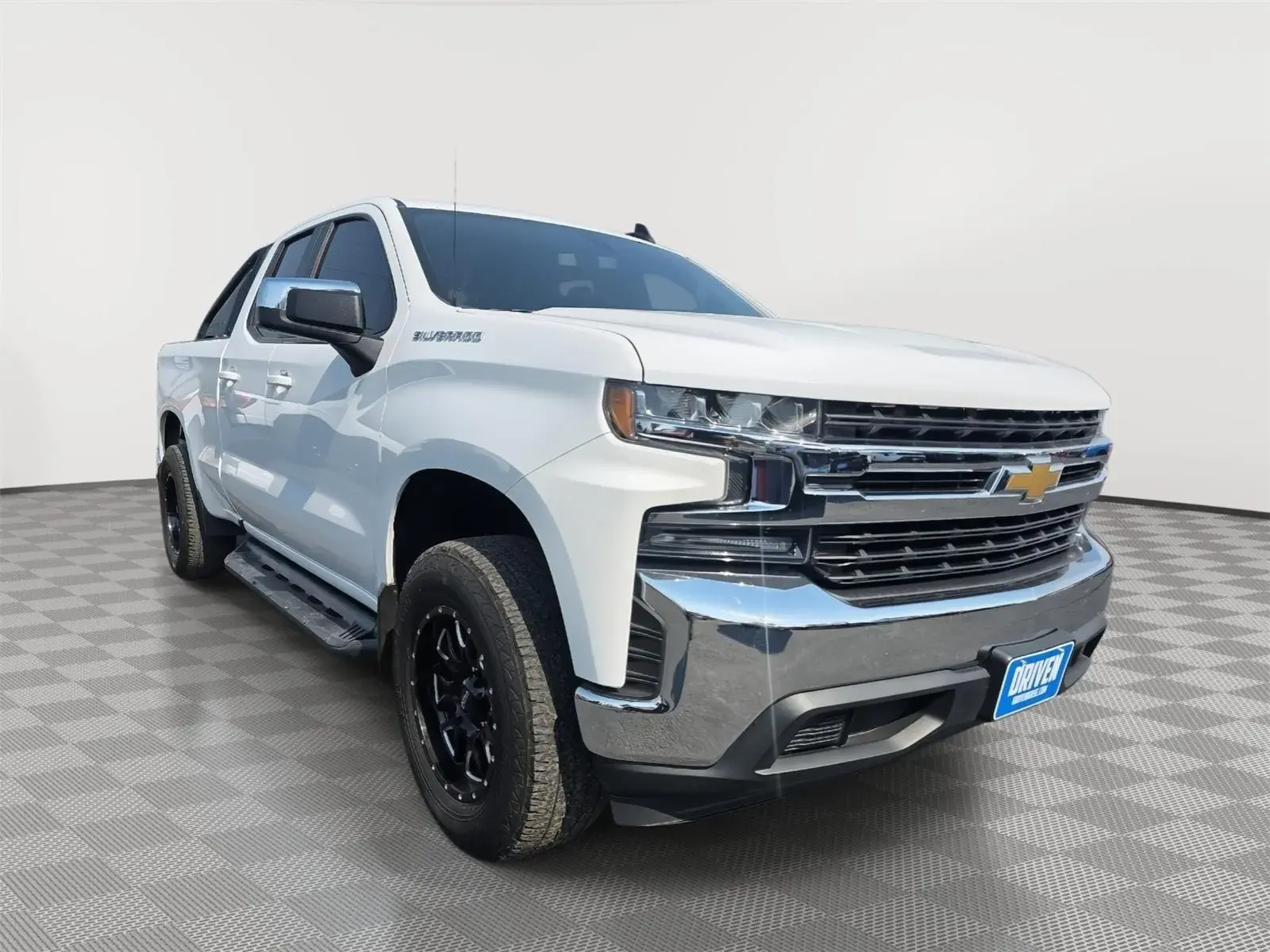 2019 Chevrolet Silverado 1500 LT Double Cab Std Box photo 3