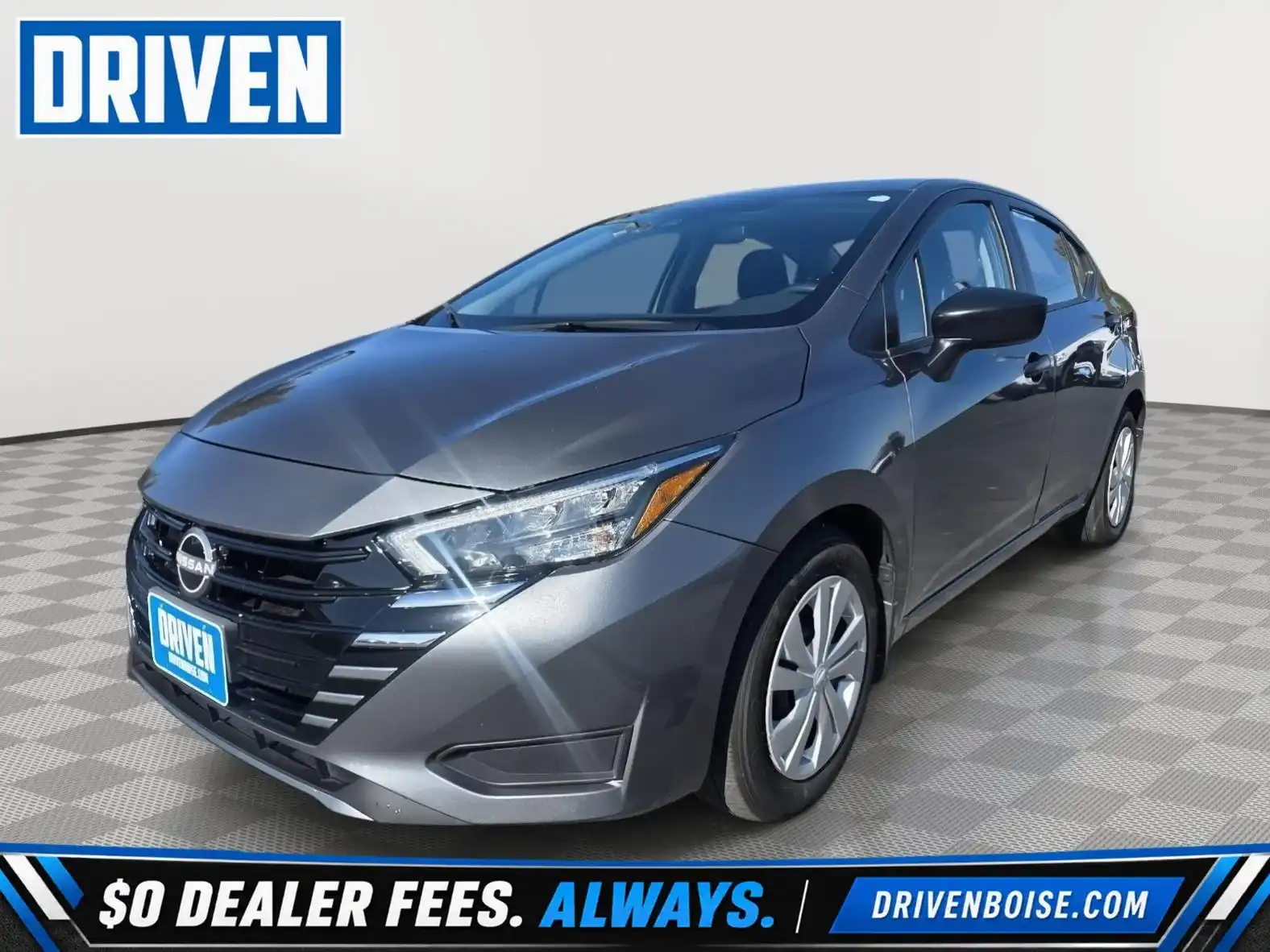2025 Nissan Versa 1.6 S CVT's photo
