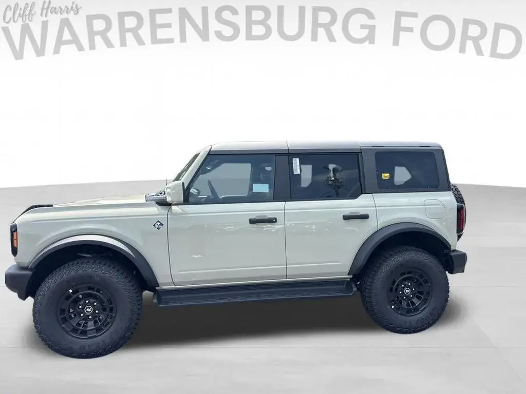 2026 Ford Bronco Outer Banks 4x4 photo 5