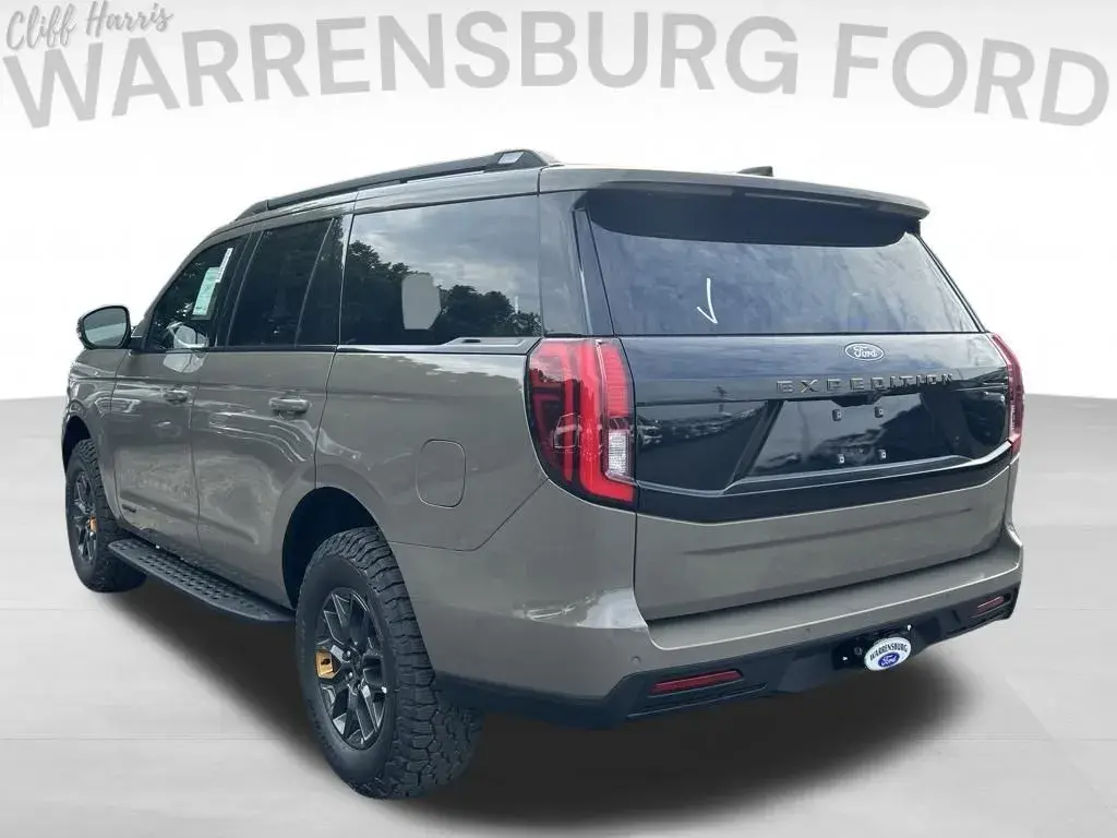2027 Ford Expedition Tremor 4x4 photo 5